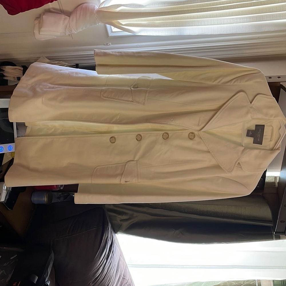 Ann Taylor Petites cream coat. Very gently used (worn once) - perfect condition.